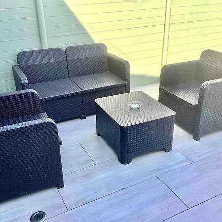 Charmante Maison Atypique En Village