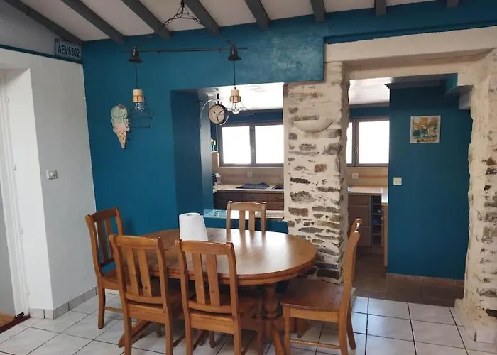 Charmante Maison Atypique En Village Saint-Colombin