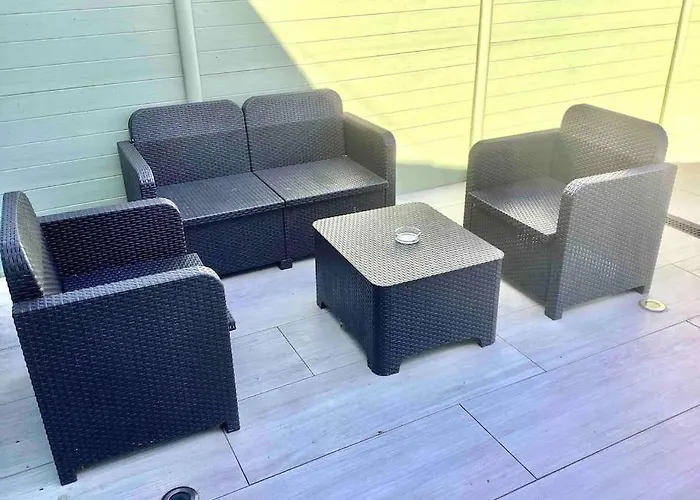 Charmante Maison Atypique En Village